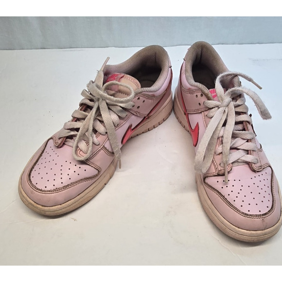 Nike Dunk Low GS "Triple Pink" Colorway Size 5.5Y/7W Authentic DH9765-600 - Picture 2 of 9